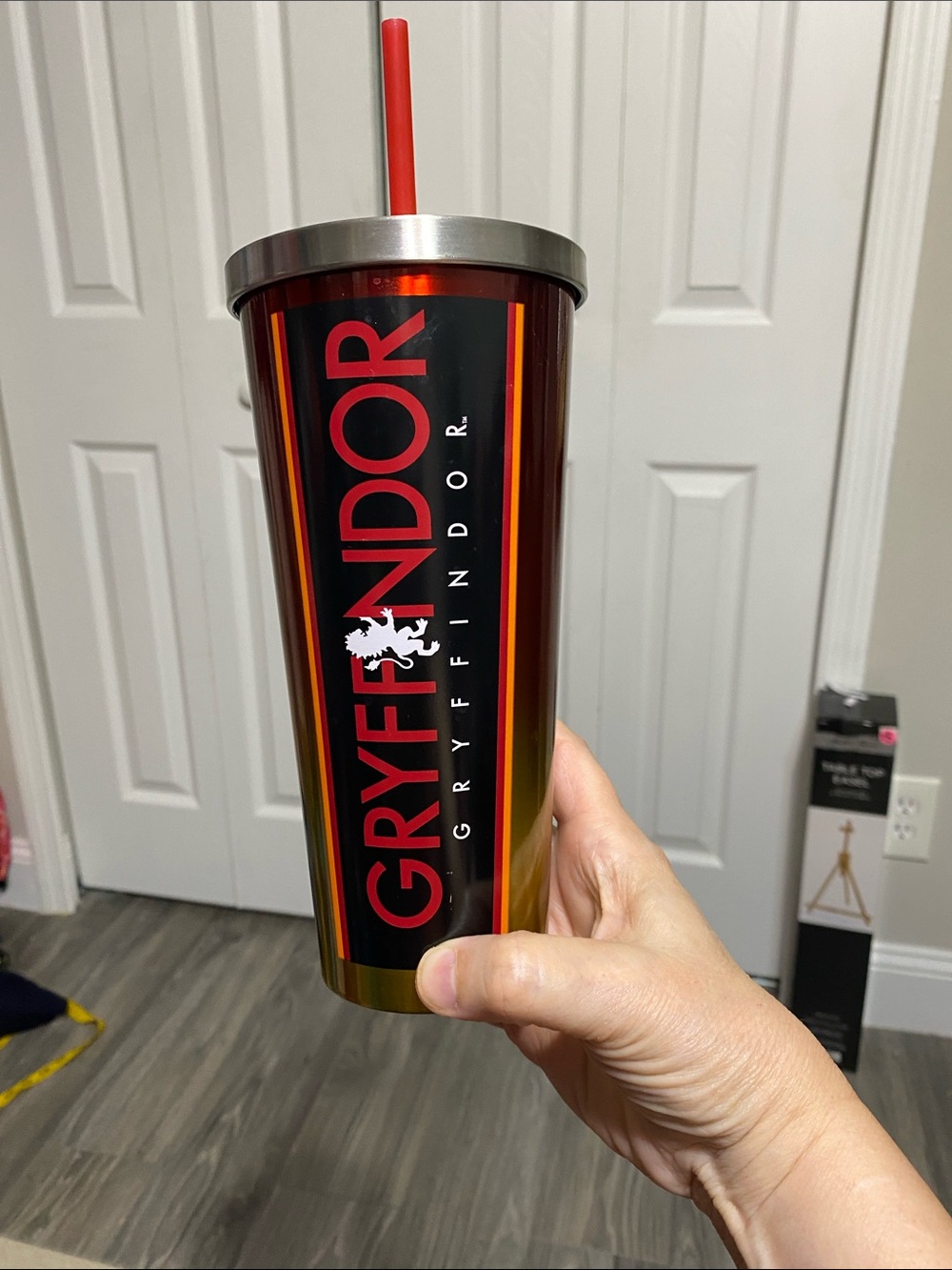 Gryffindor water cup travel mug & straw 24 oz
